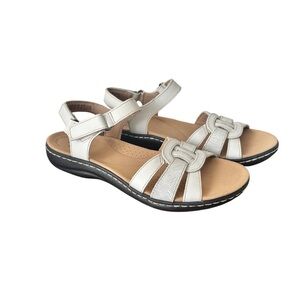 Clark’s Collection women’s Leather Laurieann white leather Velcro sandal Sz 9 N
